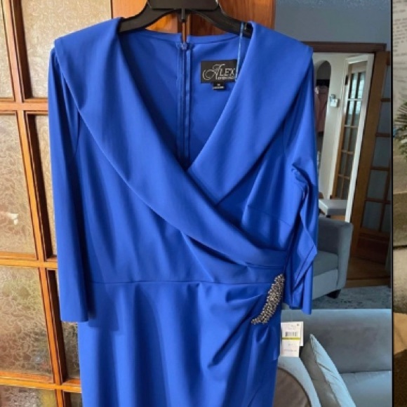 Beautiful emerald blue mother of the bride-formal dress SZ 14 NWOT - Picture 6 of 6